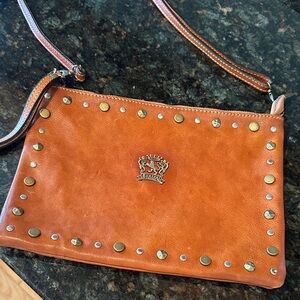 Elegant Tan Leather Crossbody Bag with Studs